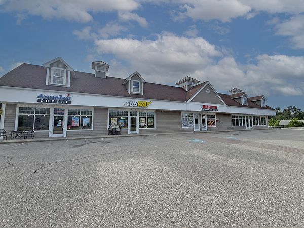 71 Calef Hwy