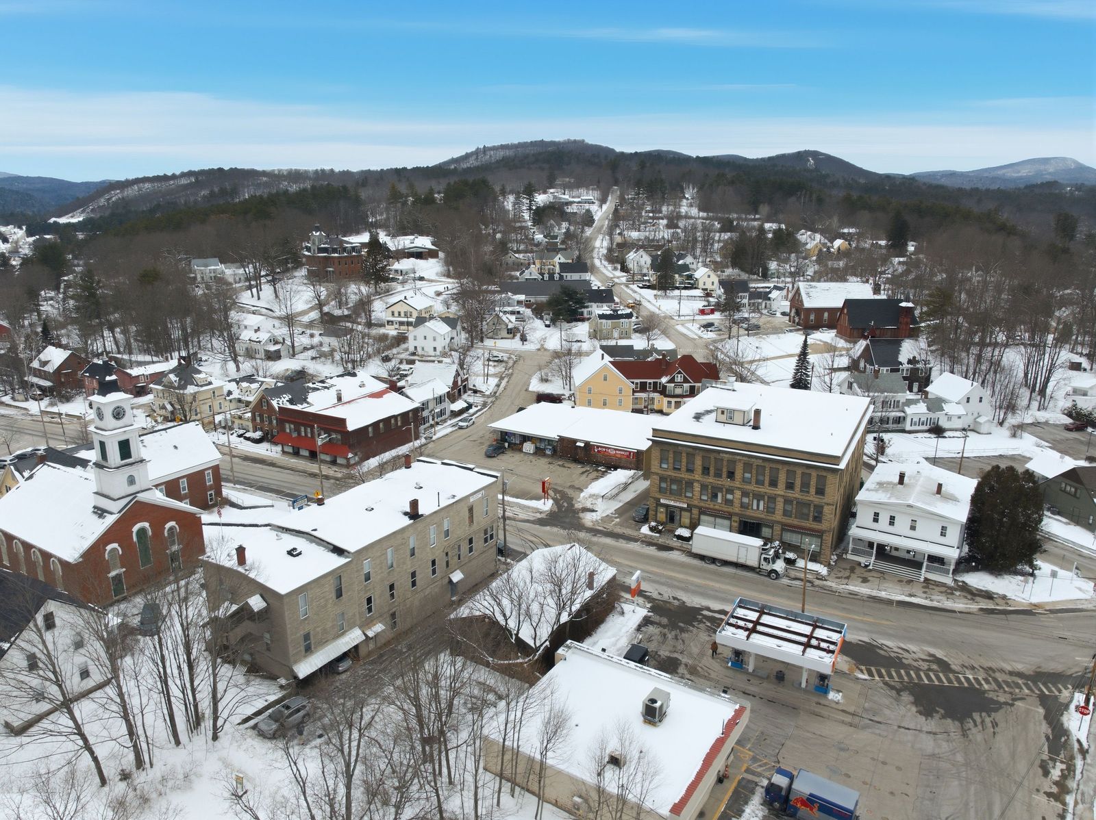 Photo 40 of 47 Main Street