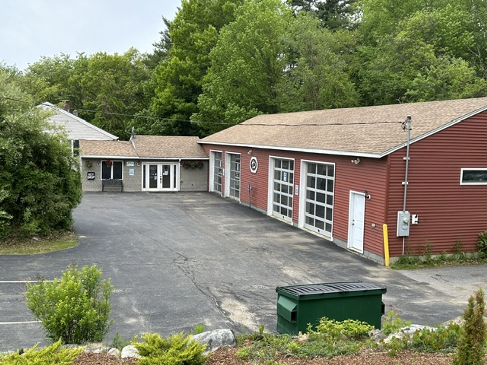 Photo 3 of 219 Main St