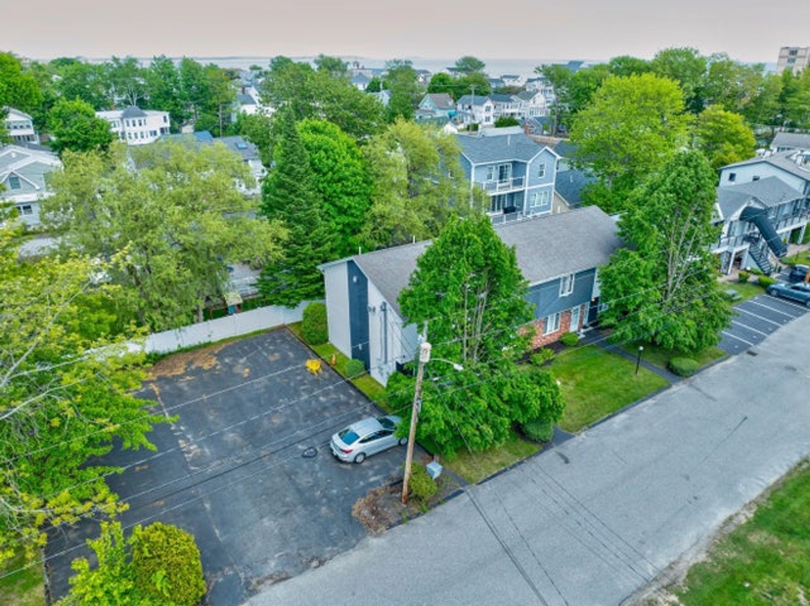 Photo 6 of 136 W Grand Ave
