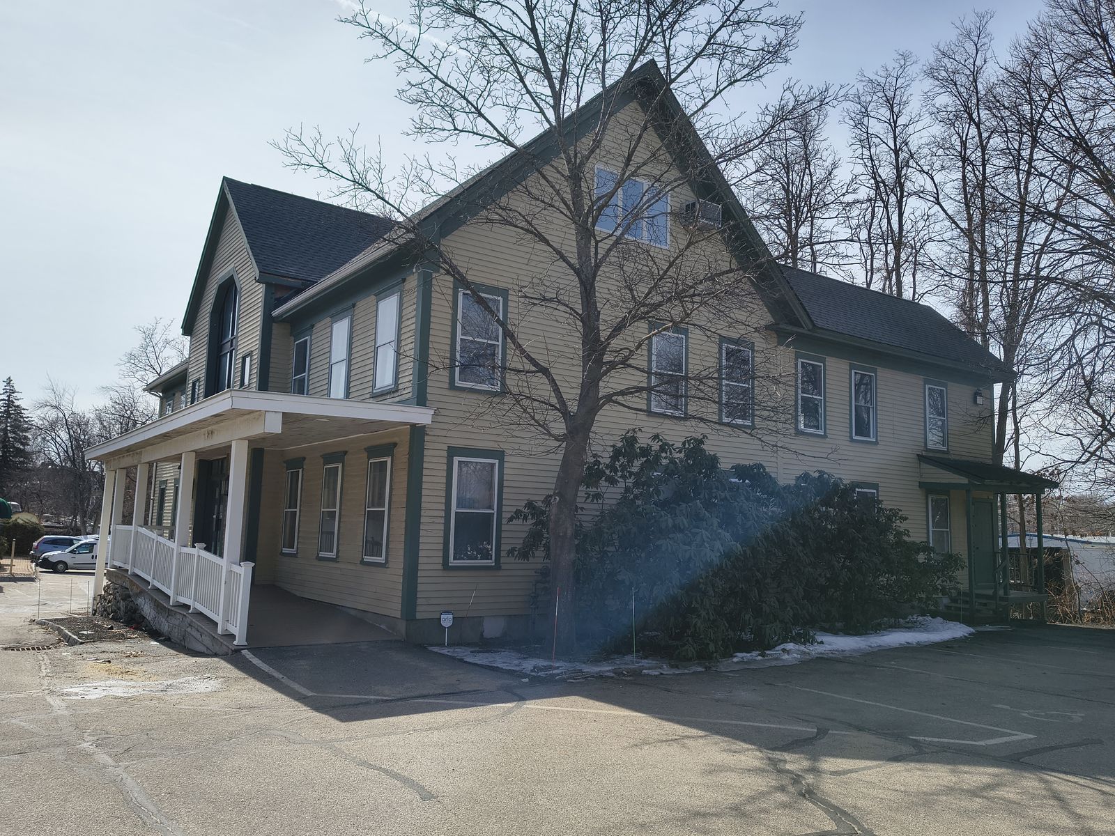 Photo 5 of 376 Union Ave