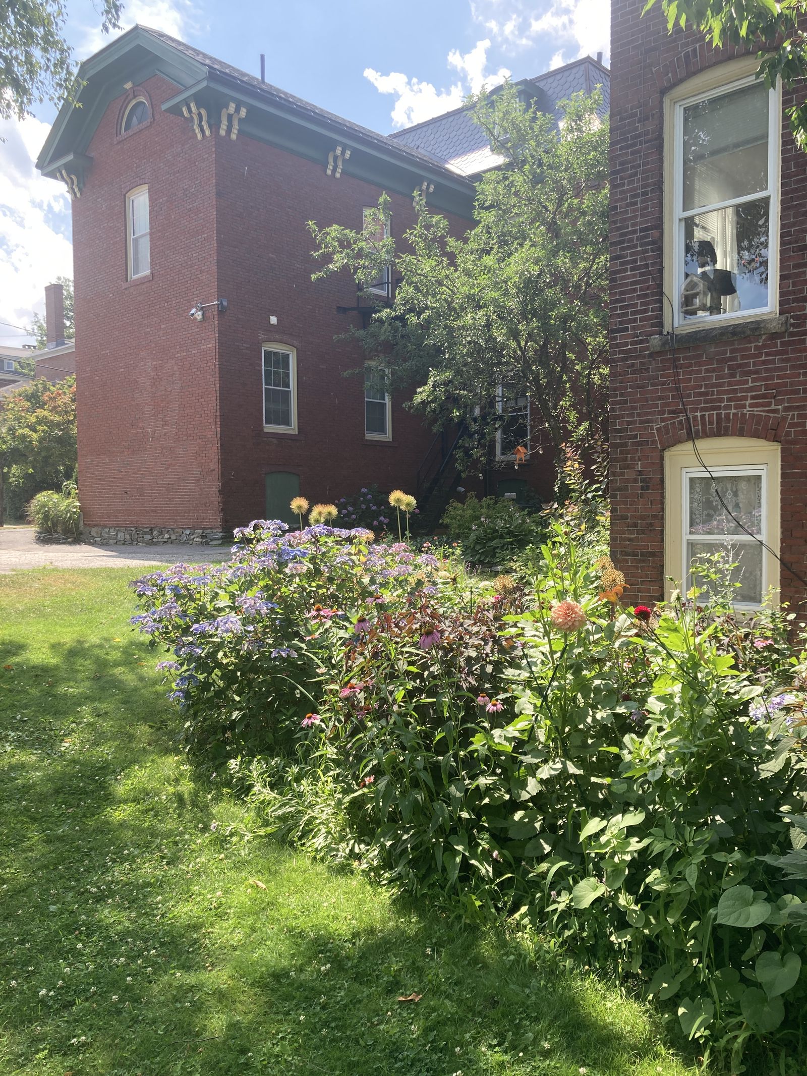 Photo 4 of 158 Danforth St