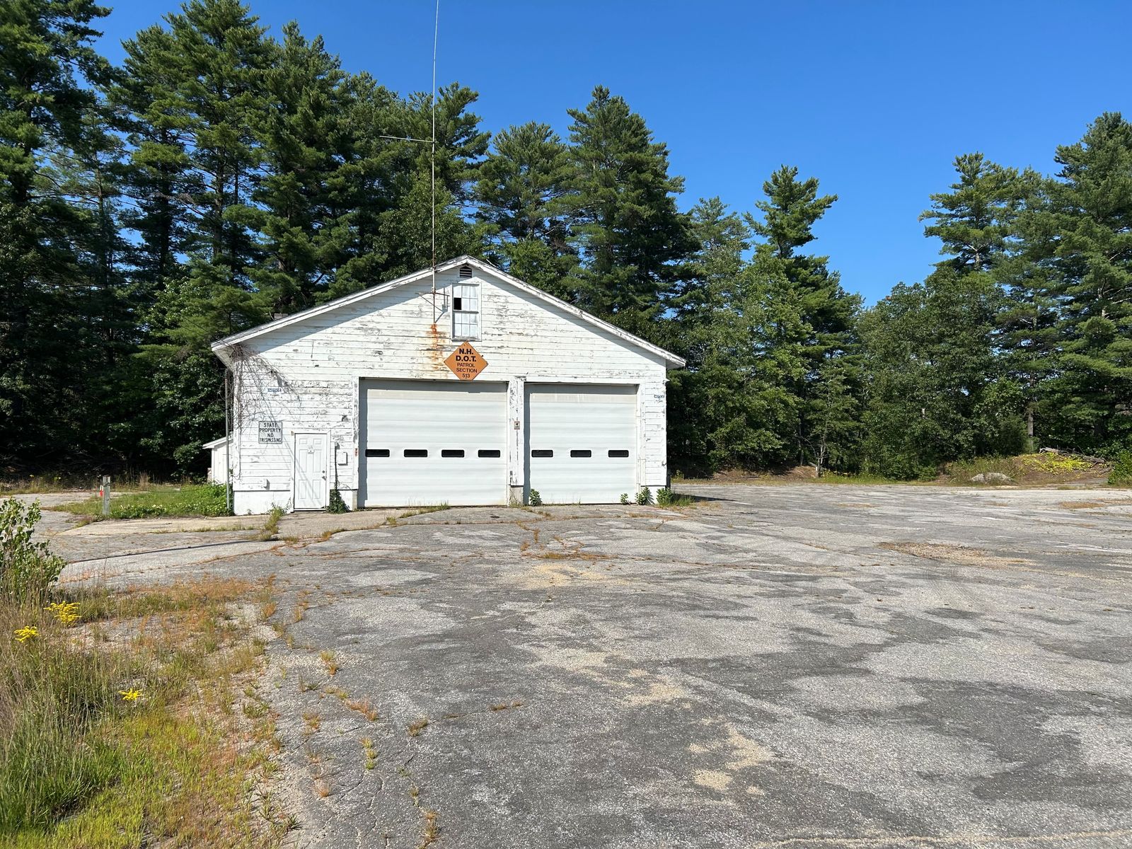 Photo 2 of 75 NH-27