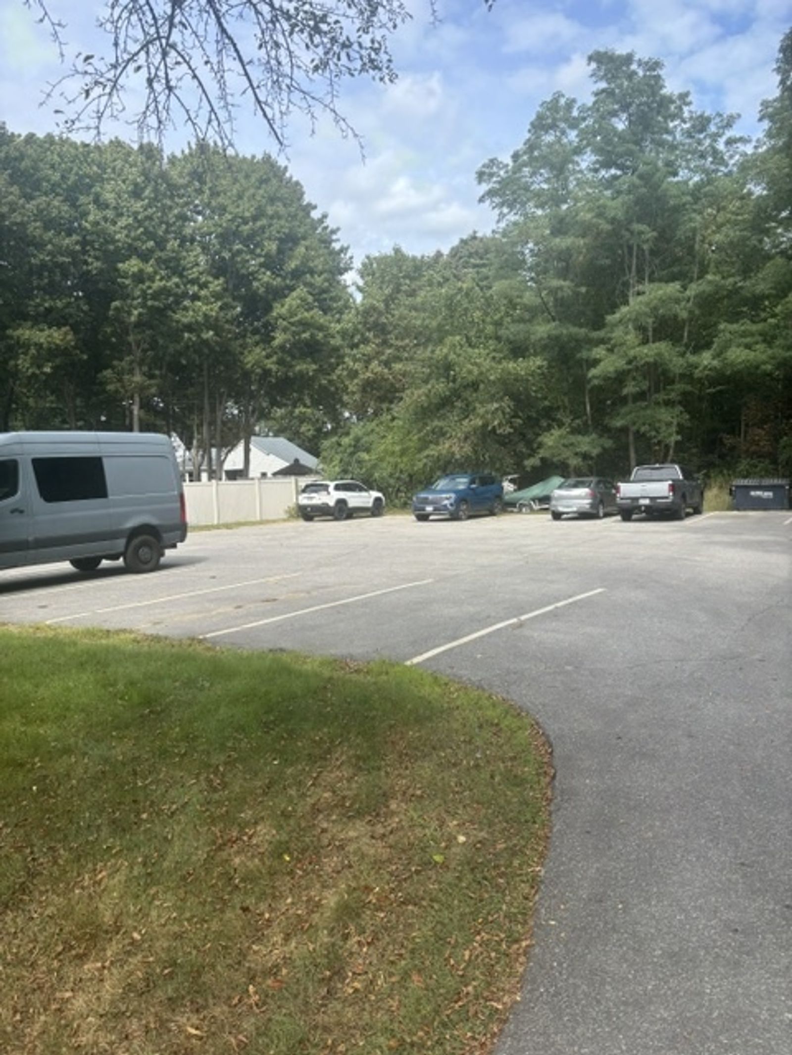 Photo 3 of 44 Elm Street