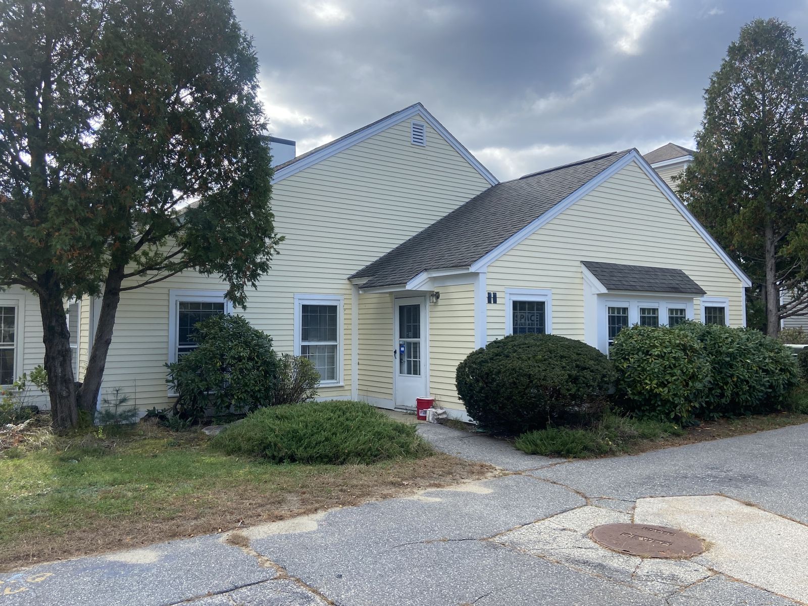 Photo 1 of 31 Old Nashua Rd