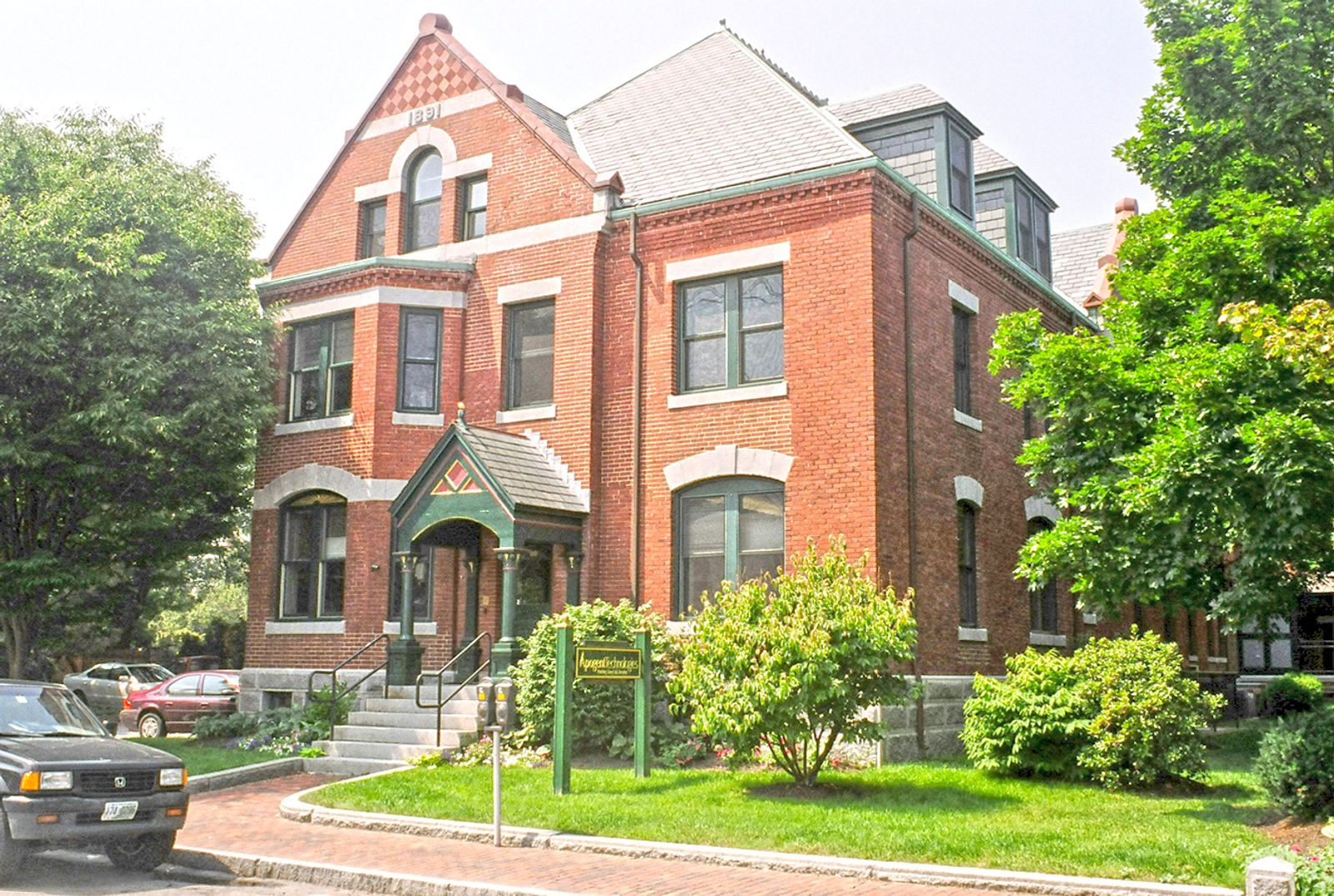 Photo 1 of 30 Penhallow Street
