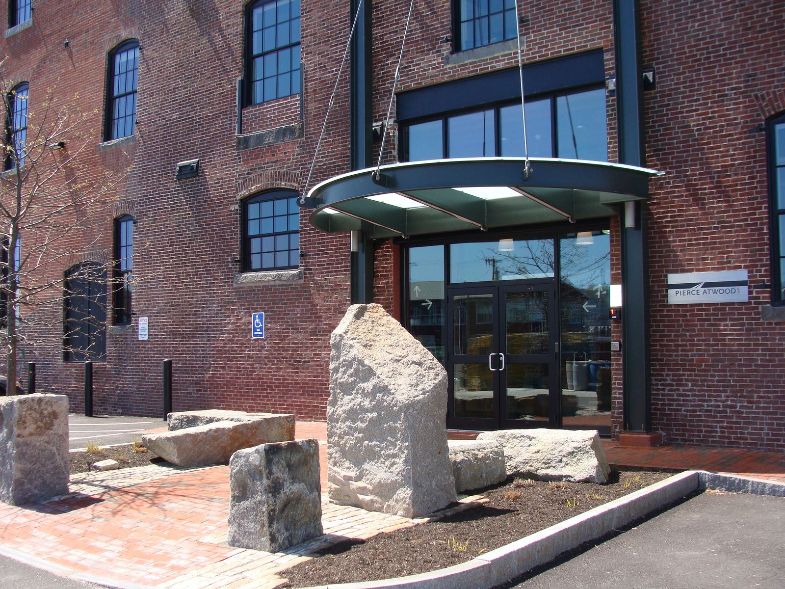 Photo 5 of 254 Commercial St