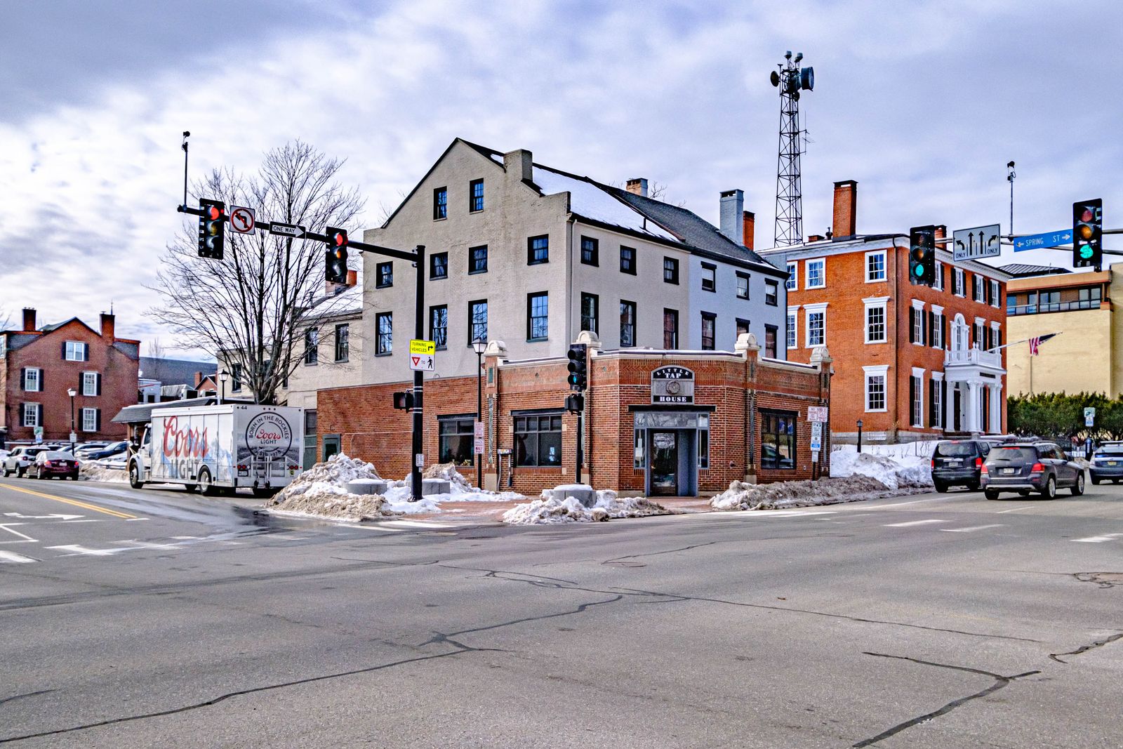 Photo 3 of 106 High St.