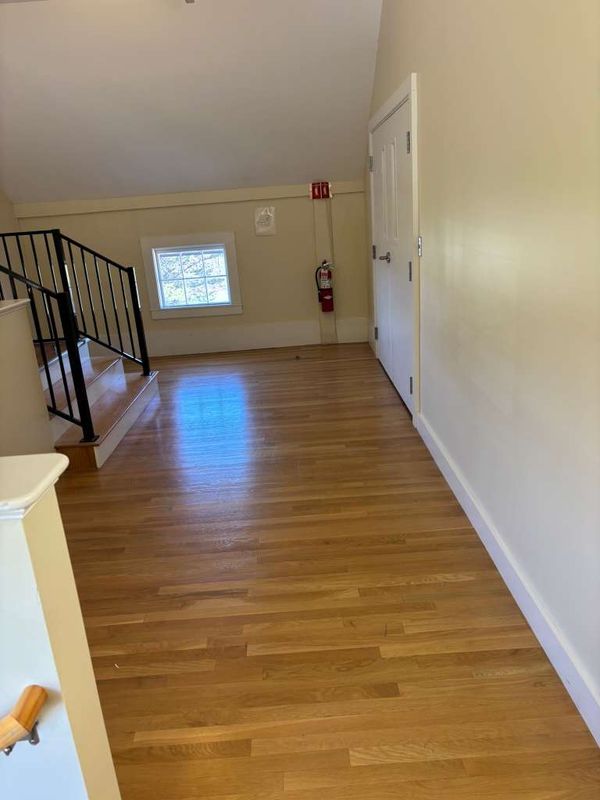 2299 Woodbury Ave