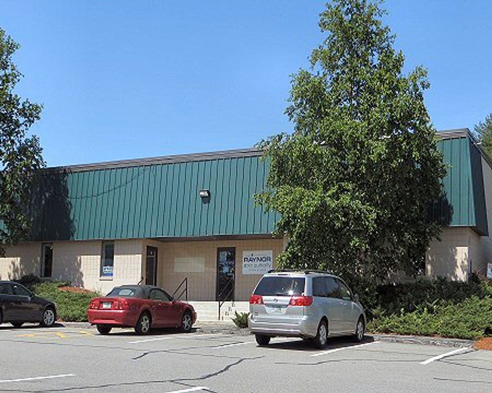 Photo 5 of 444 E Industrial Park Dr