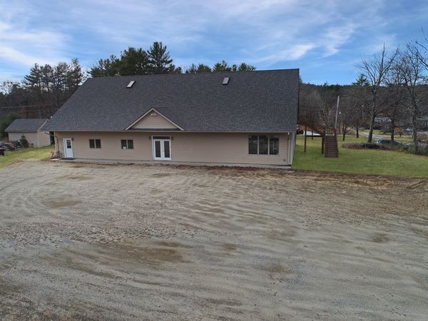 7 Springbrook Rd