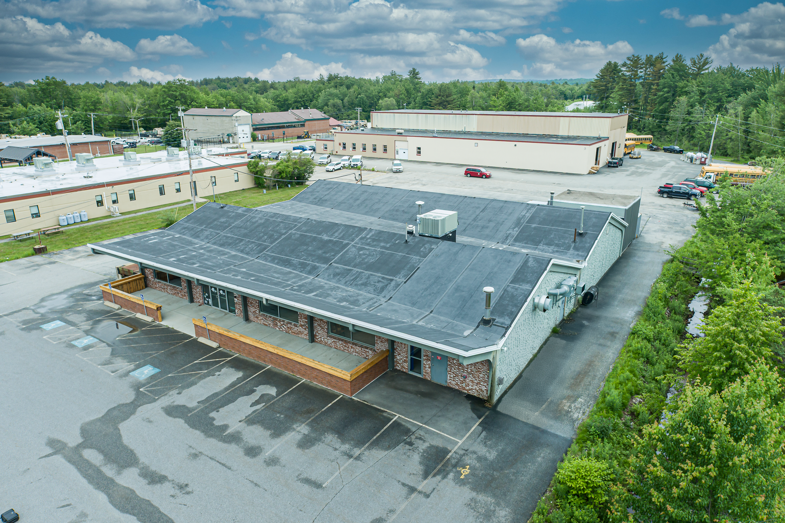 Photo 2 of 1110 Minot Ave 