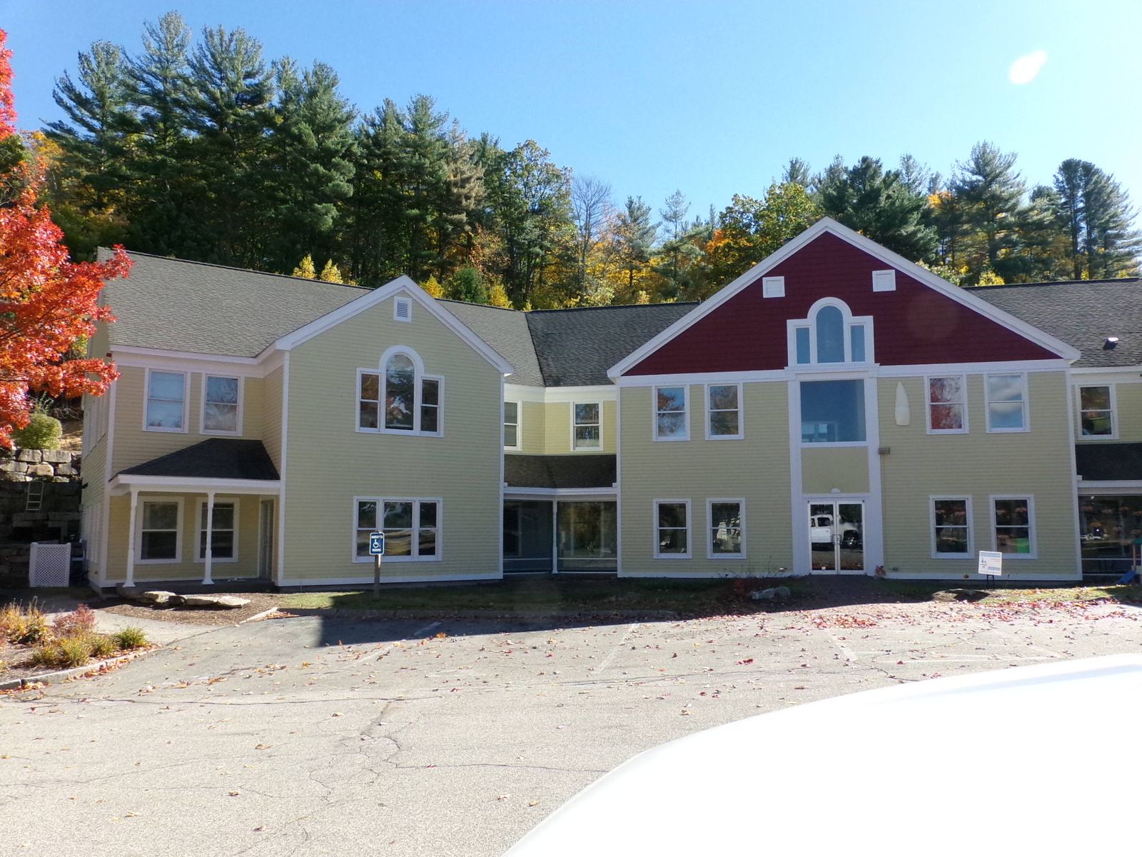 Photo 99 of 401 Gilford Ave, Unit: 122