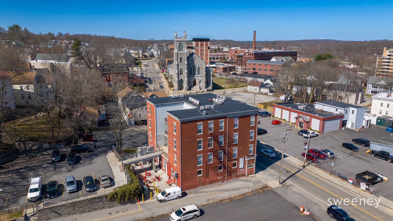 Photo 6 of 122 N Main St