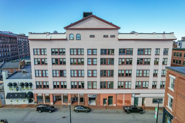 Retail Space For Lease