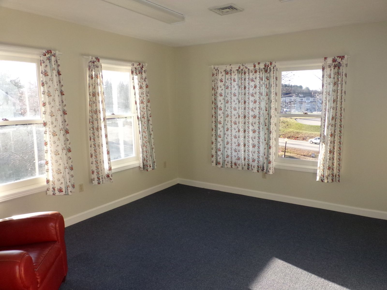 Photo 21 of 401 Gilford Ave, Unit: 122