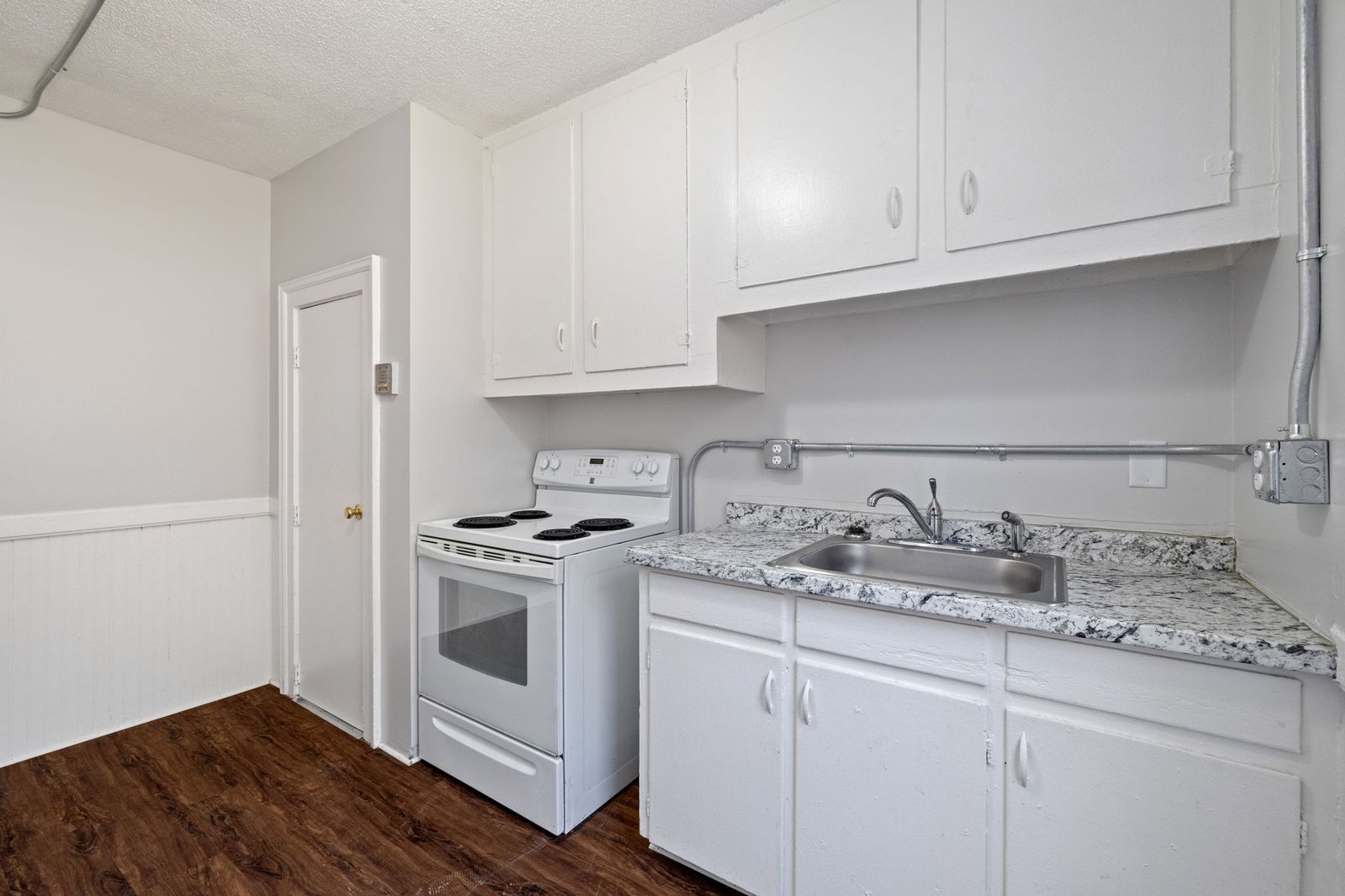 Photo 9 of 524 Sunapee St