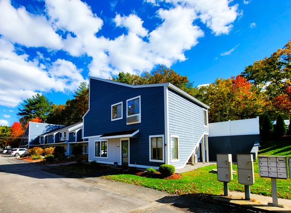 10 Chestnut Dr.