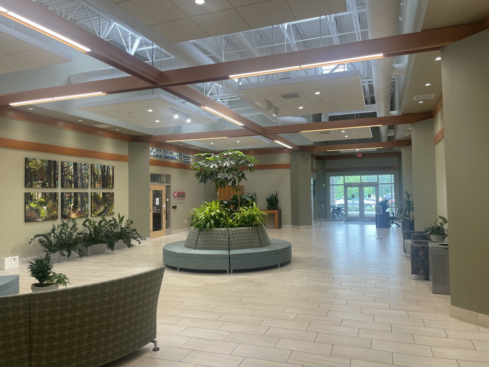 Photo 2 of 105 Topsham Fair Mall Rd