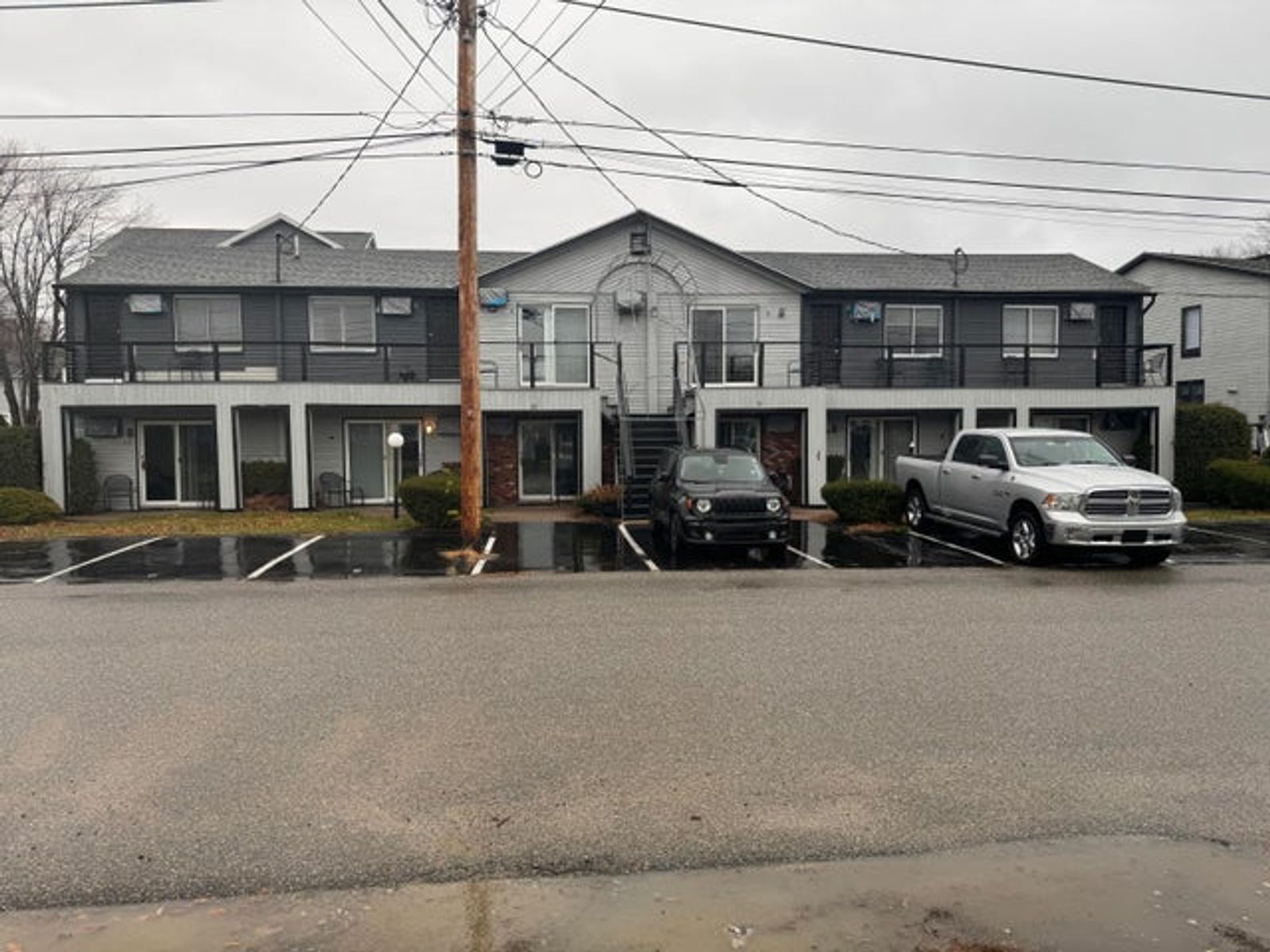 Photo 7 of 136 W Grand Ave