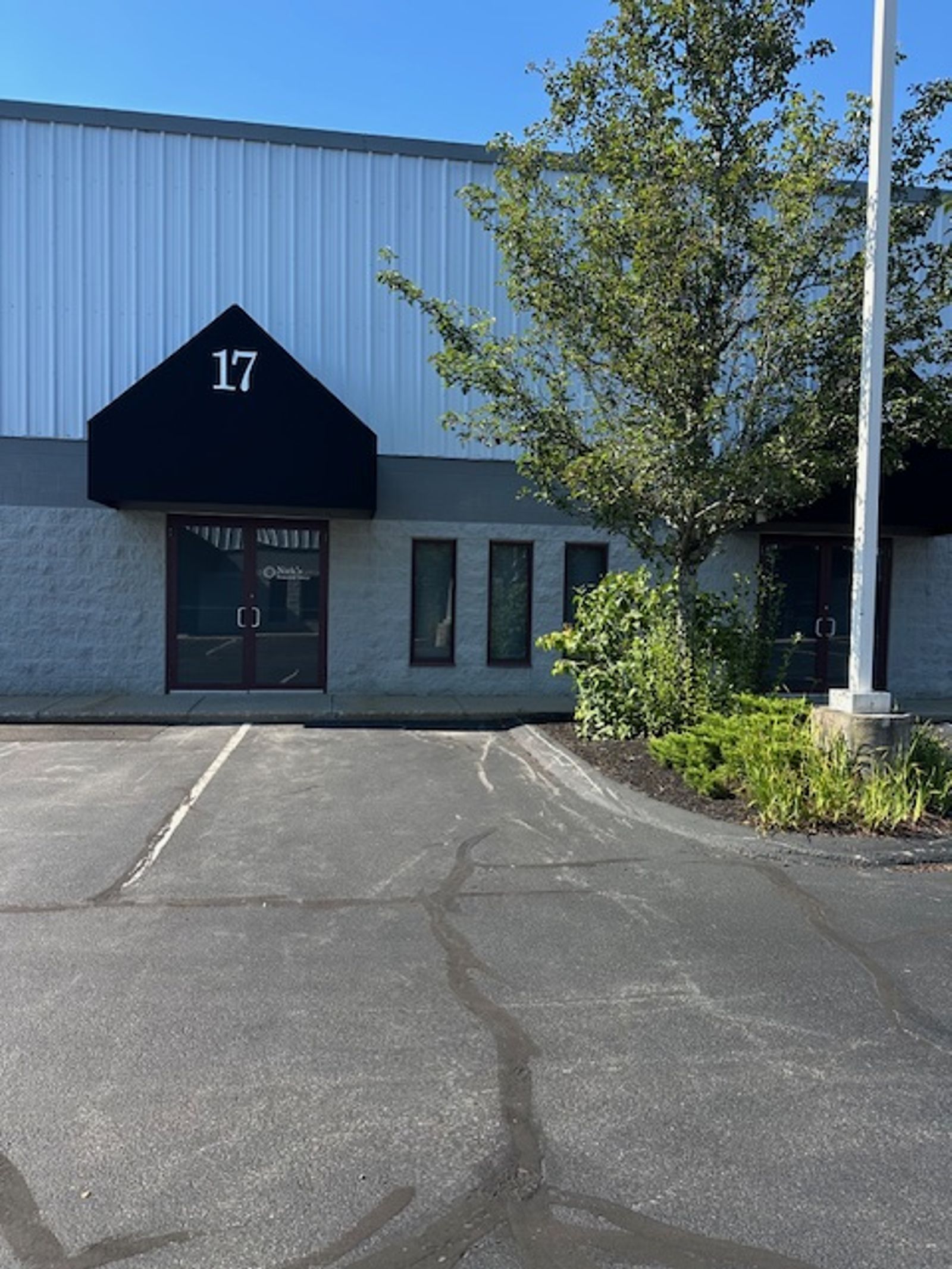 Photo 1 of 17 NH-125.