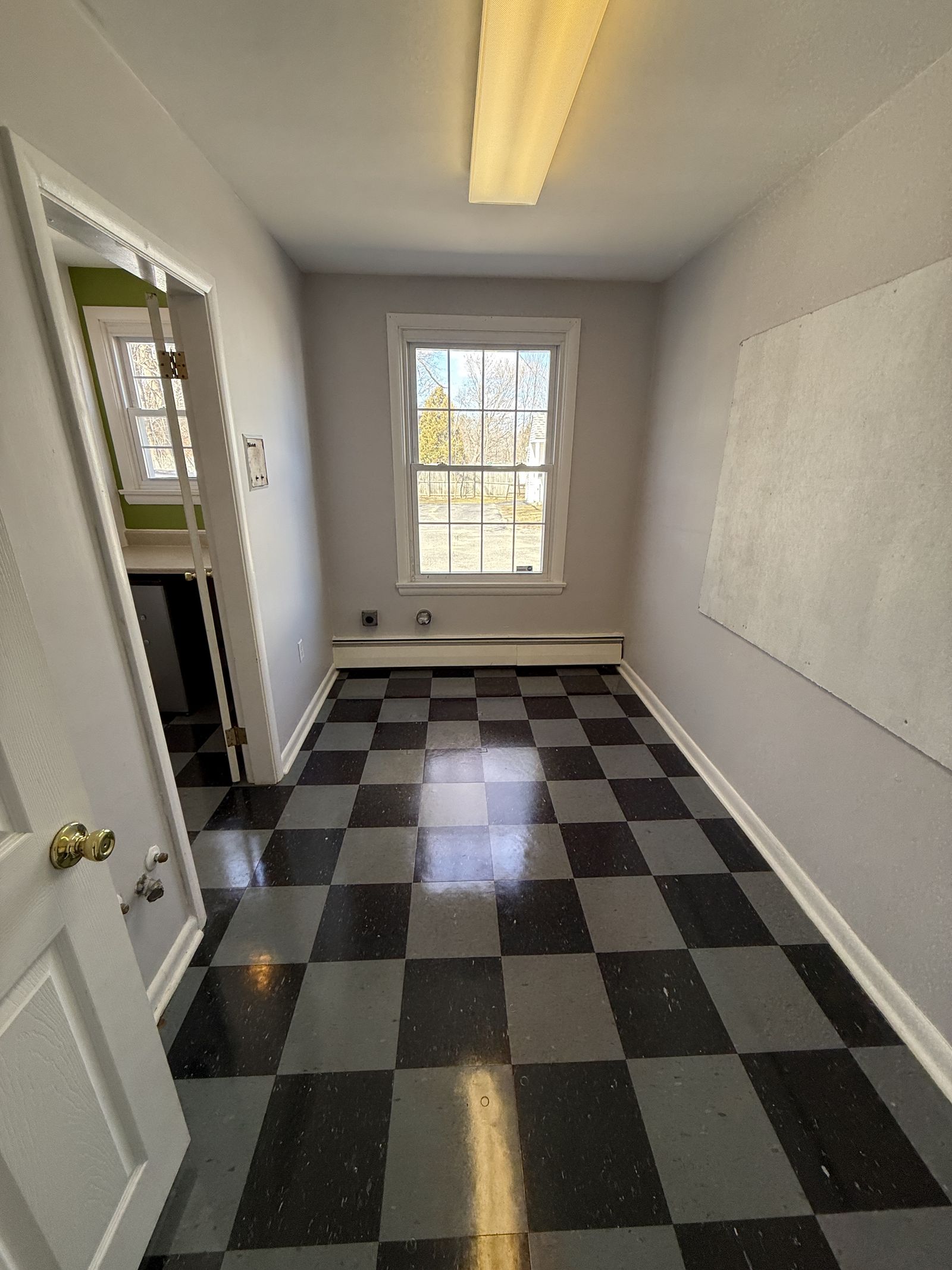 Photo 7 of 855 Sawyer Street