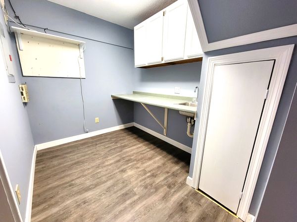 10 Chestnut Dr.