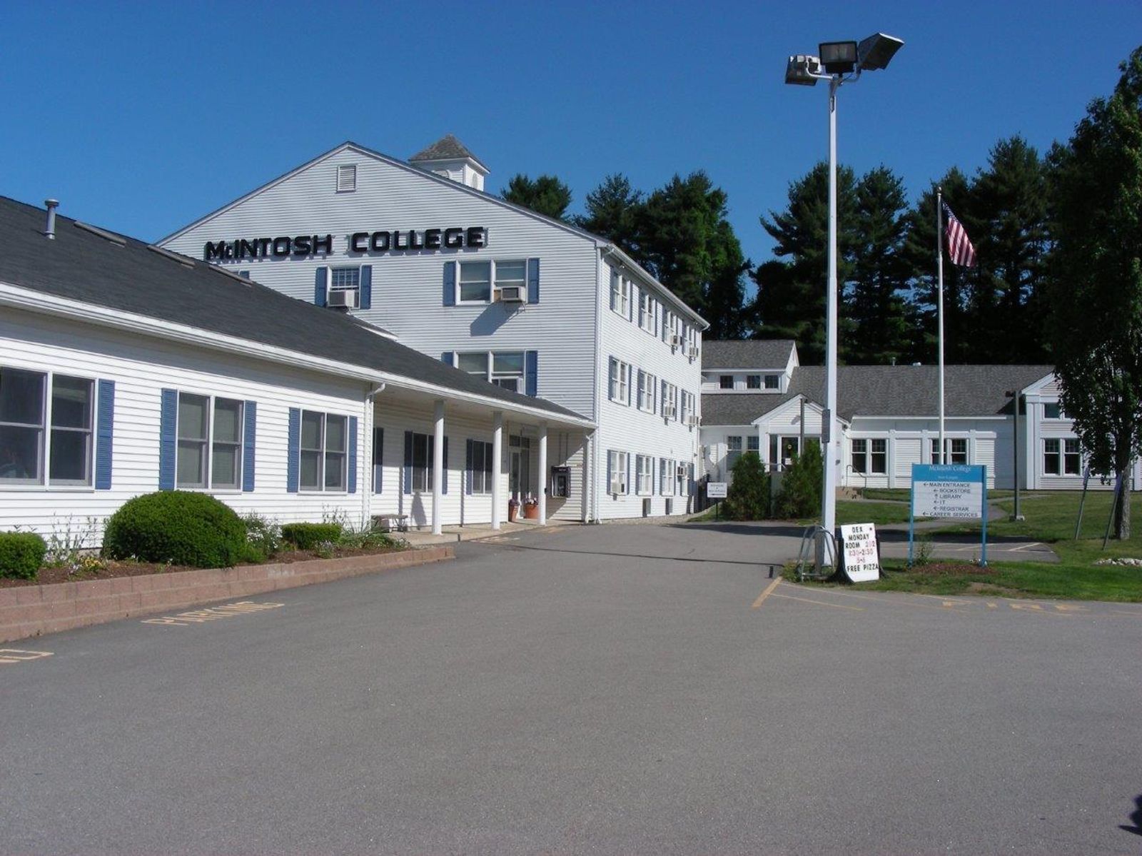 Photo 9 of McIntosh Commons