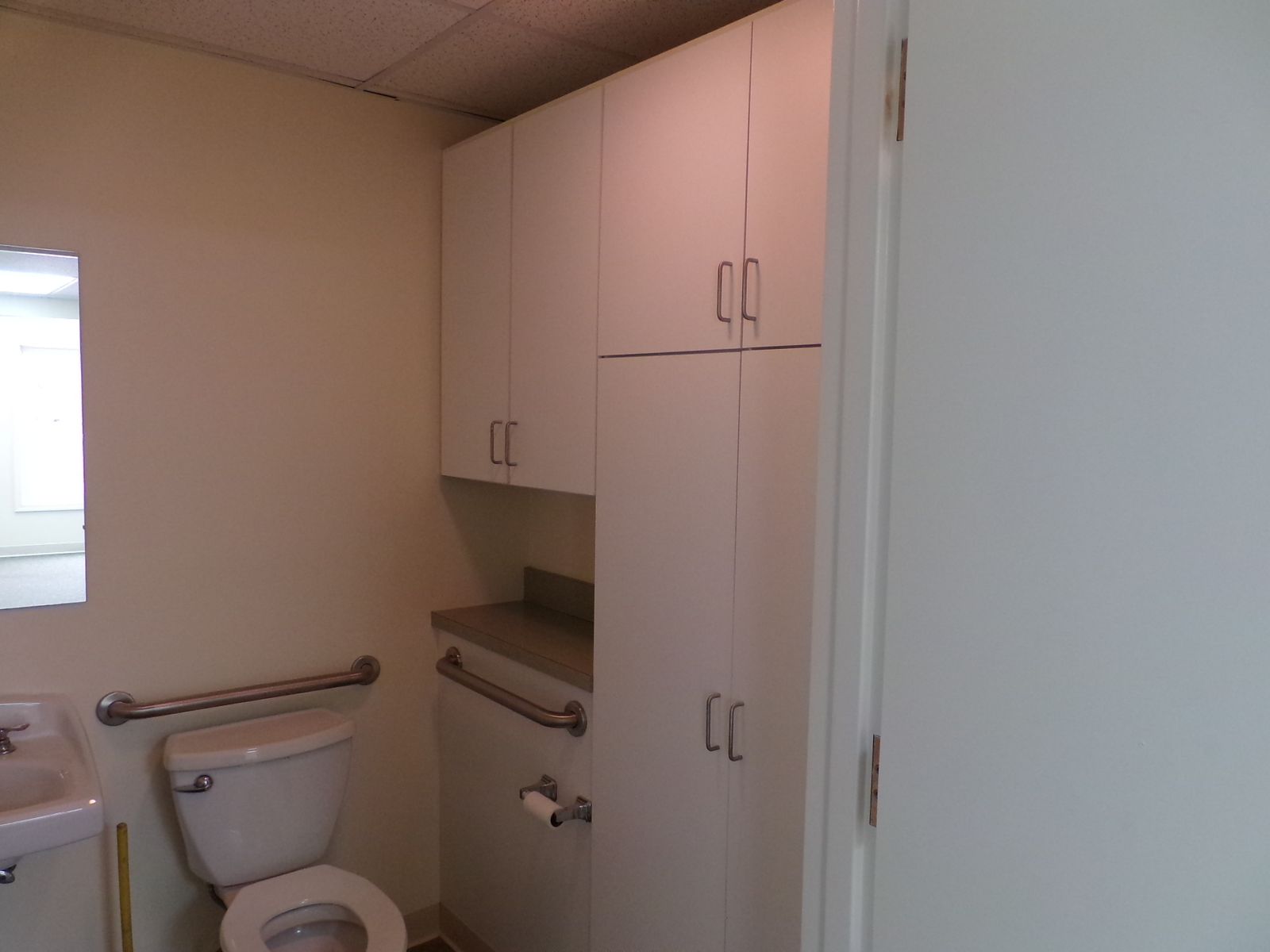 Photo 156 of 401 Gilford Ave, Unit: 122