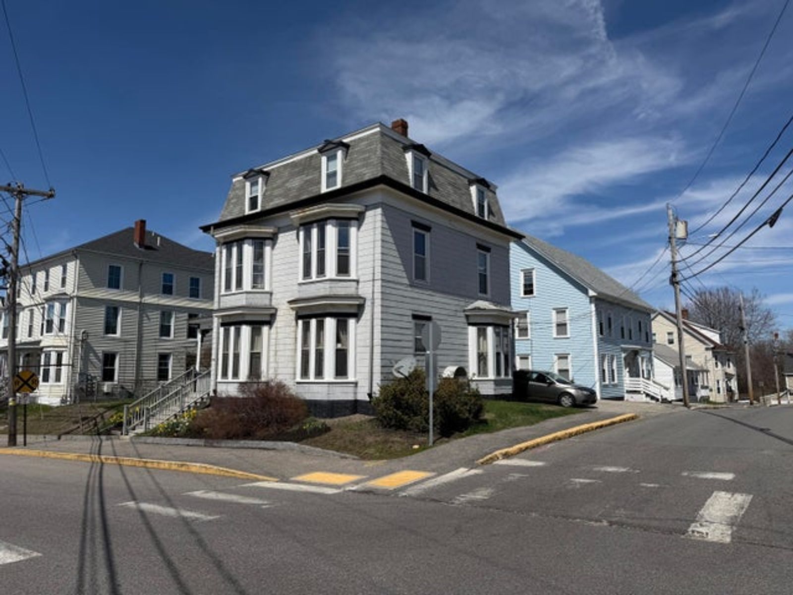 Photo 3 of 350 Main St