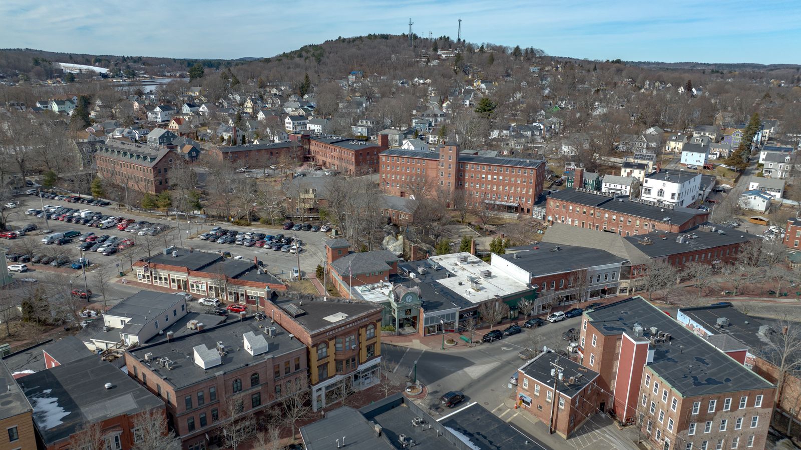 Photo 125 of 45 Main St