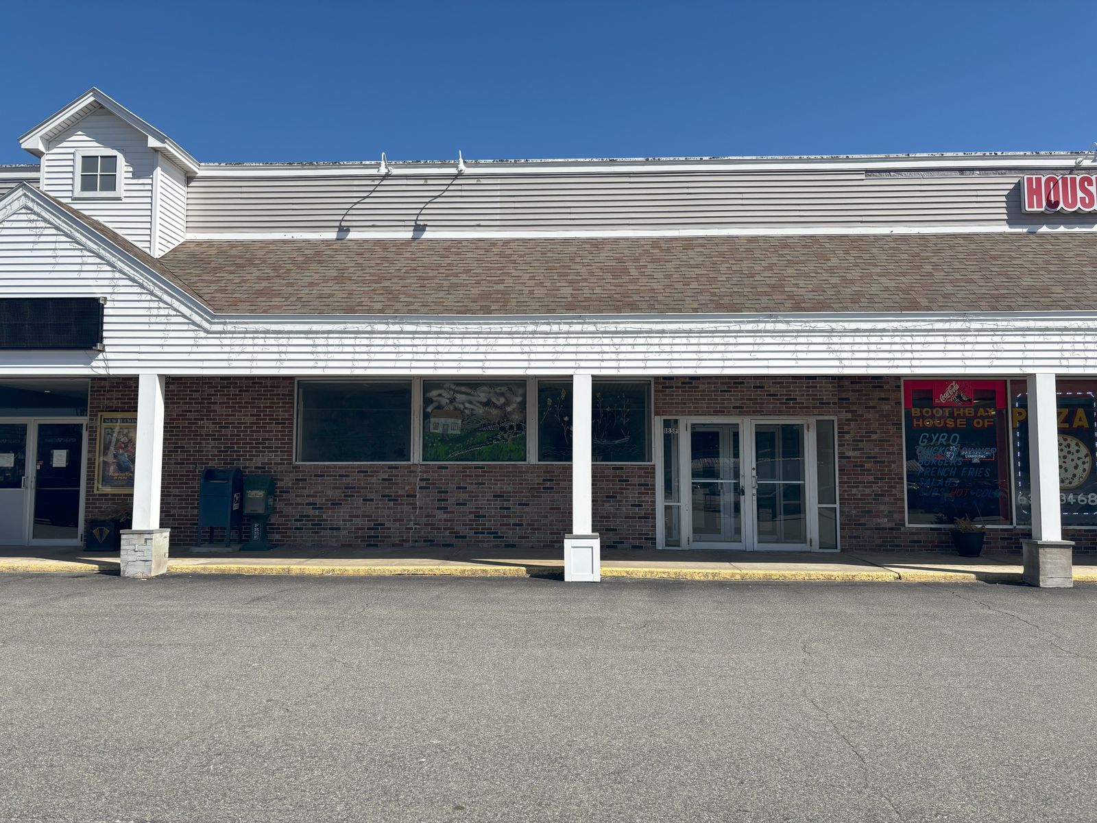 Photo 4 of Meadow Mall