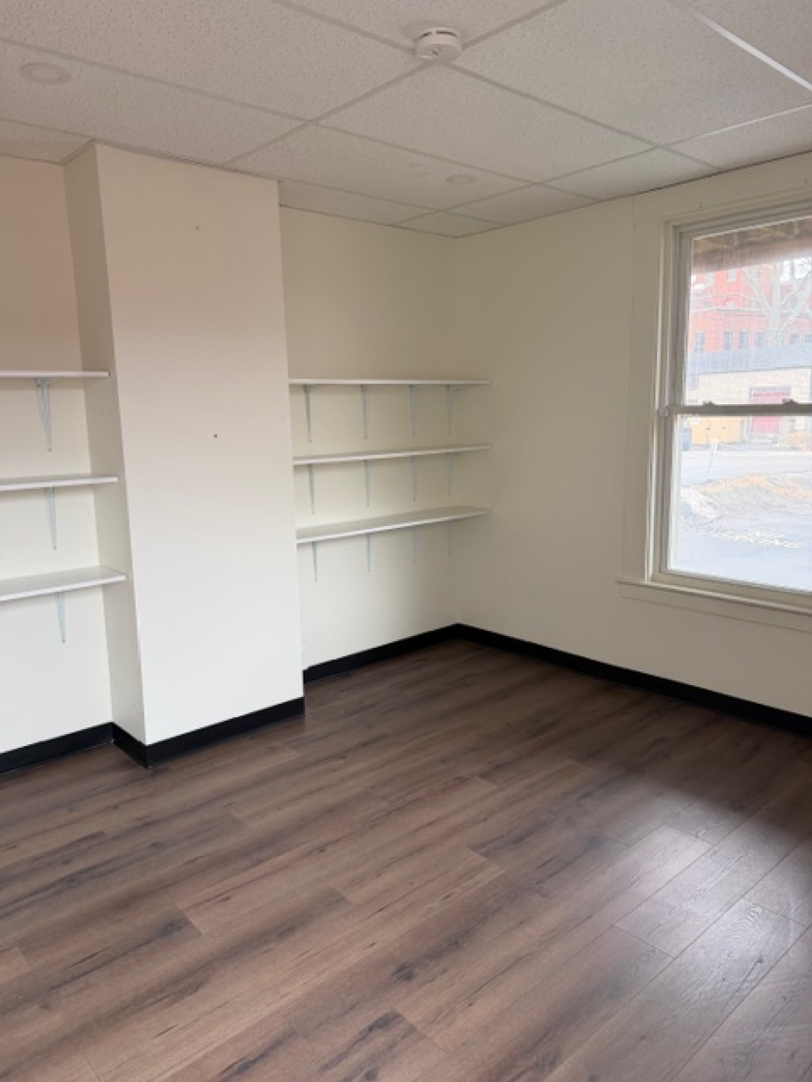 Photo 2 of 823 Islington St.