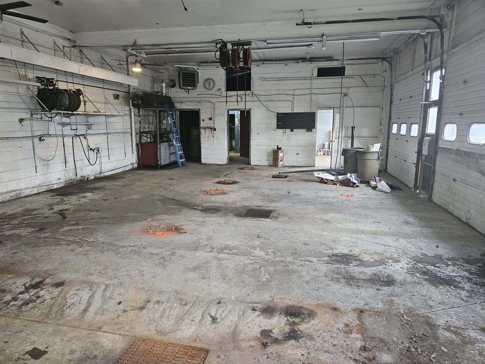 Photo 13 of Retail site w drive thru capable