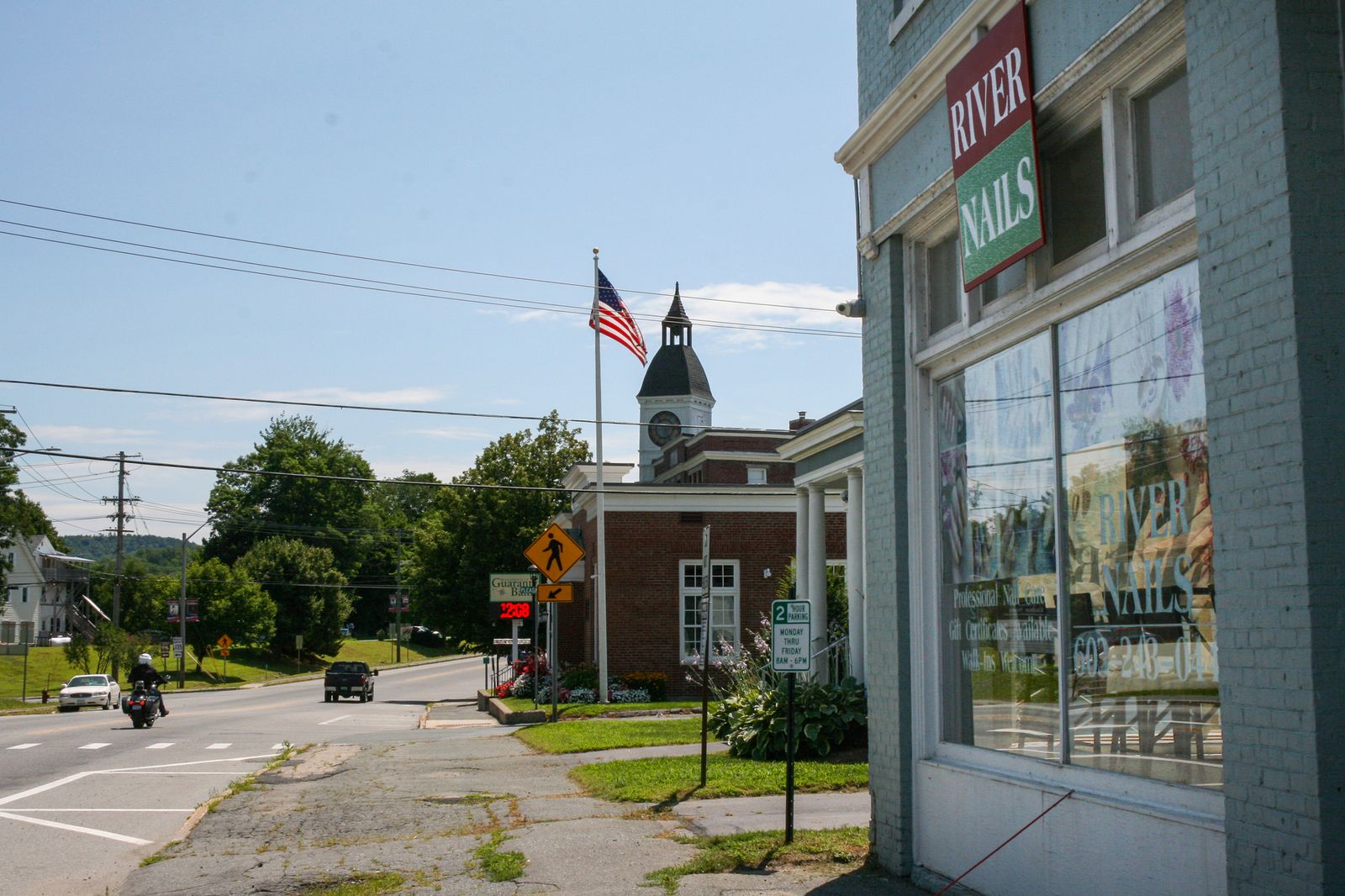 Photo 16 of 41 Central Street