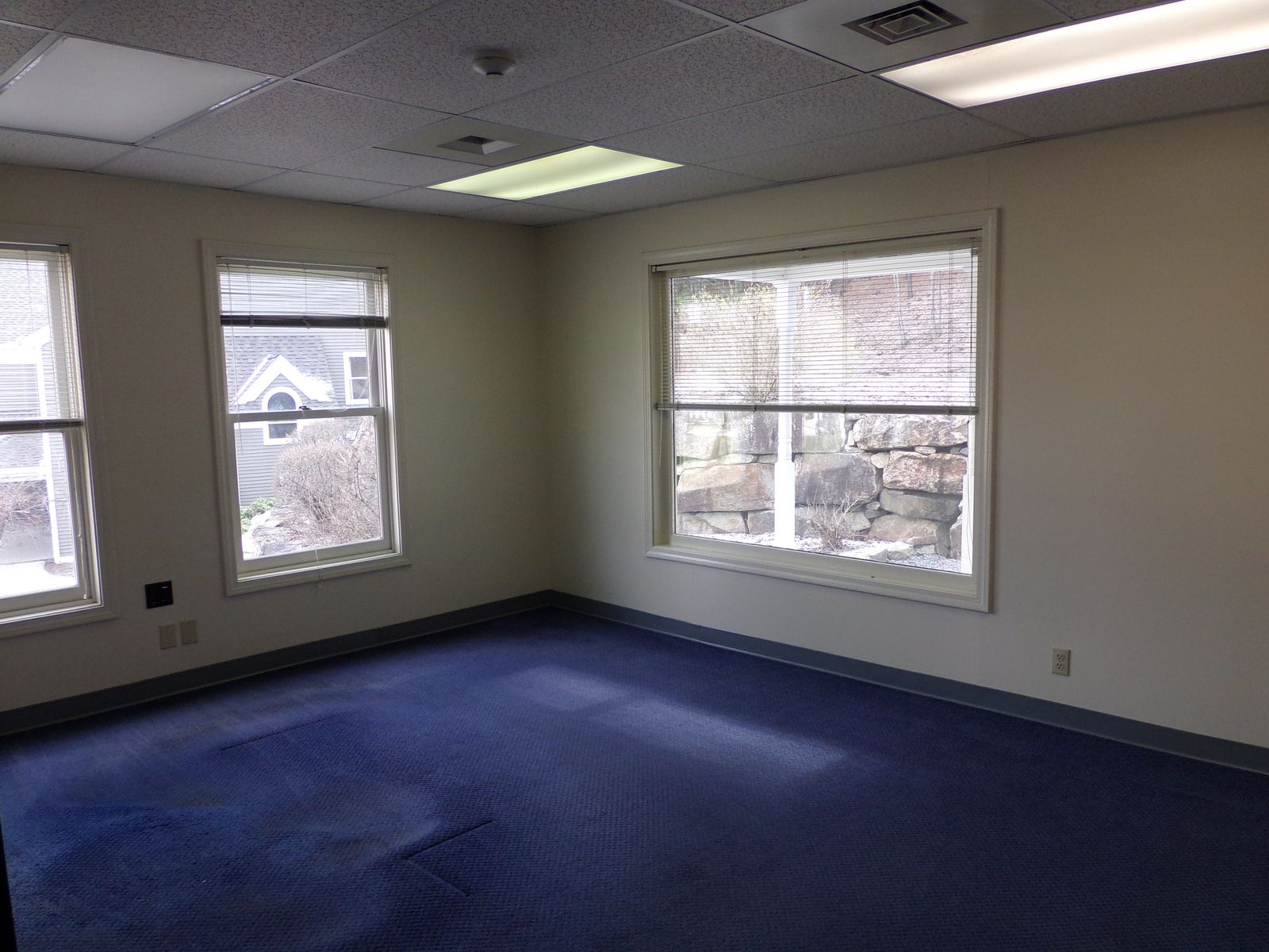Photo 189 of 401 Gilford Ave, Unit: 122