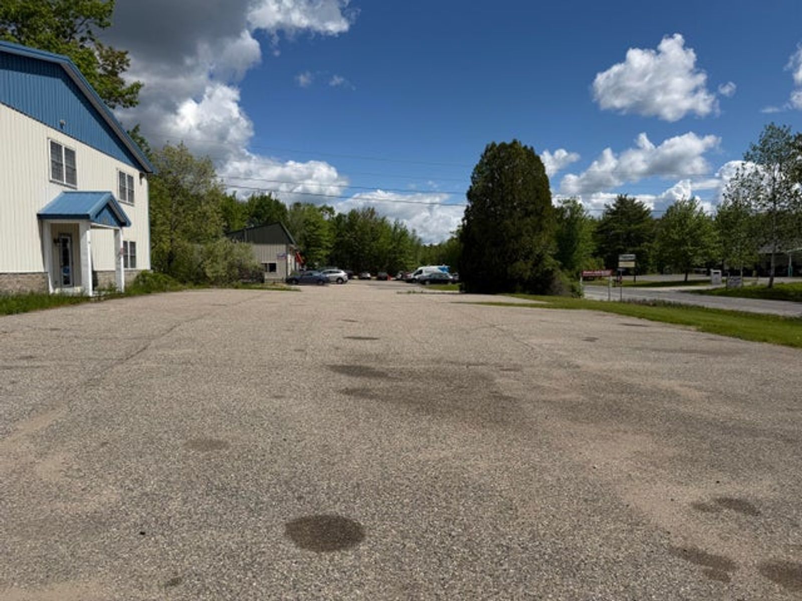 Photo 5 of 2210 Portland Rd