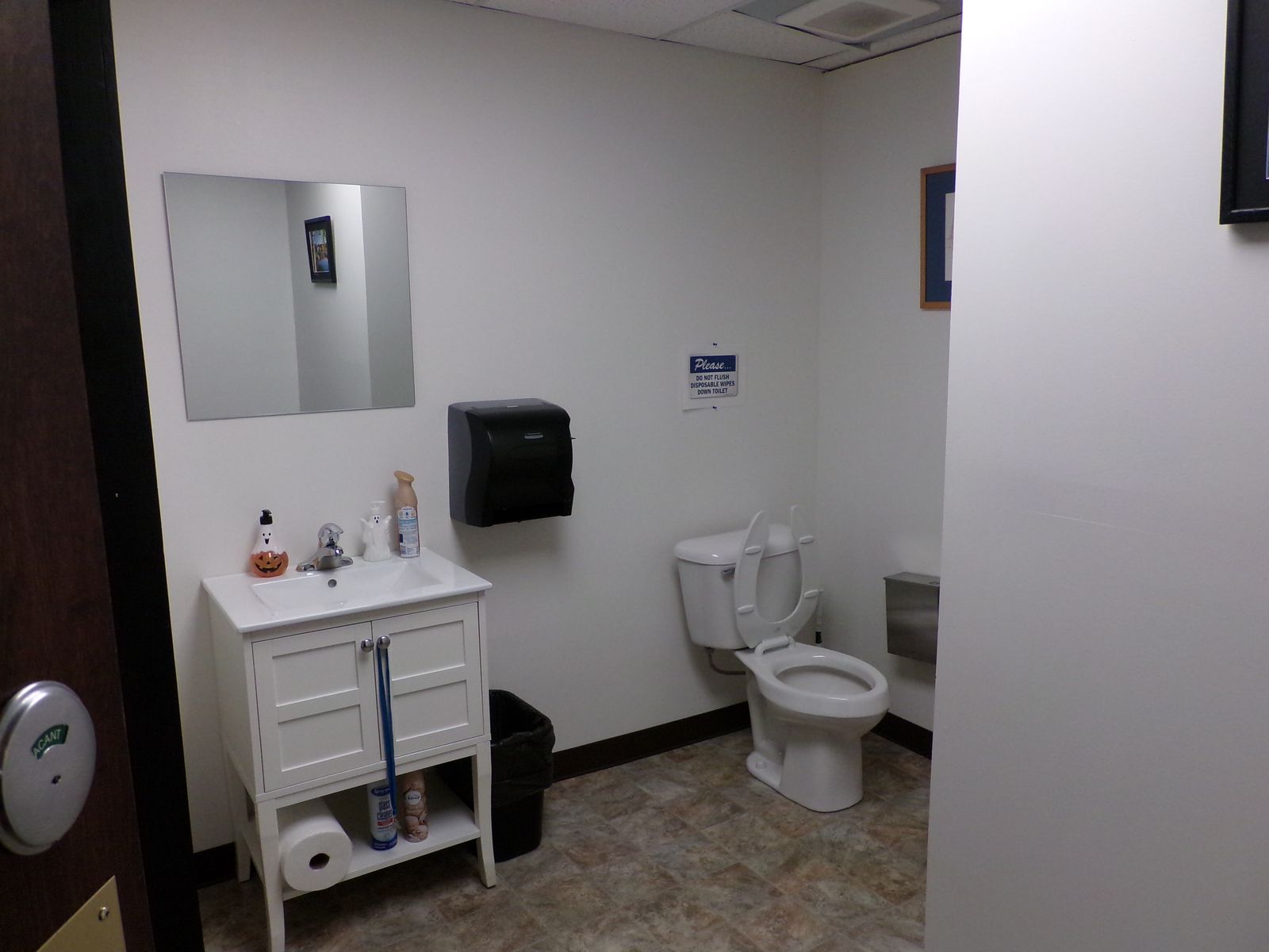 Photo 202 of 401 Gilford Ave, Unit: 122