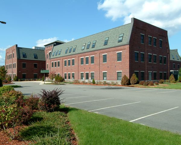 8 Commerce Dr