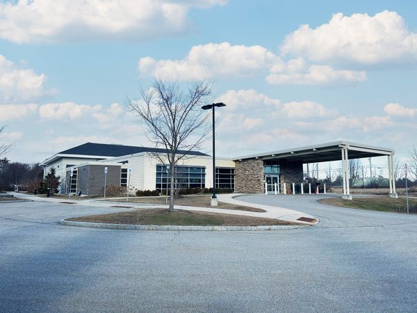 13 Healthcare Dr, Rochester, NH