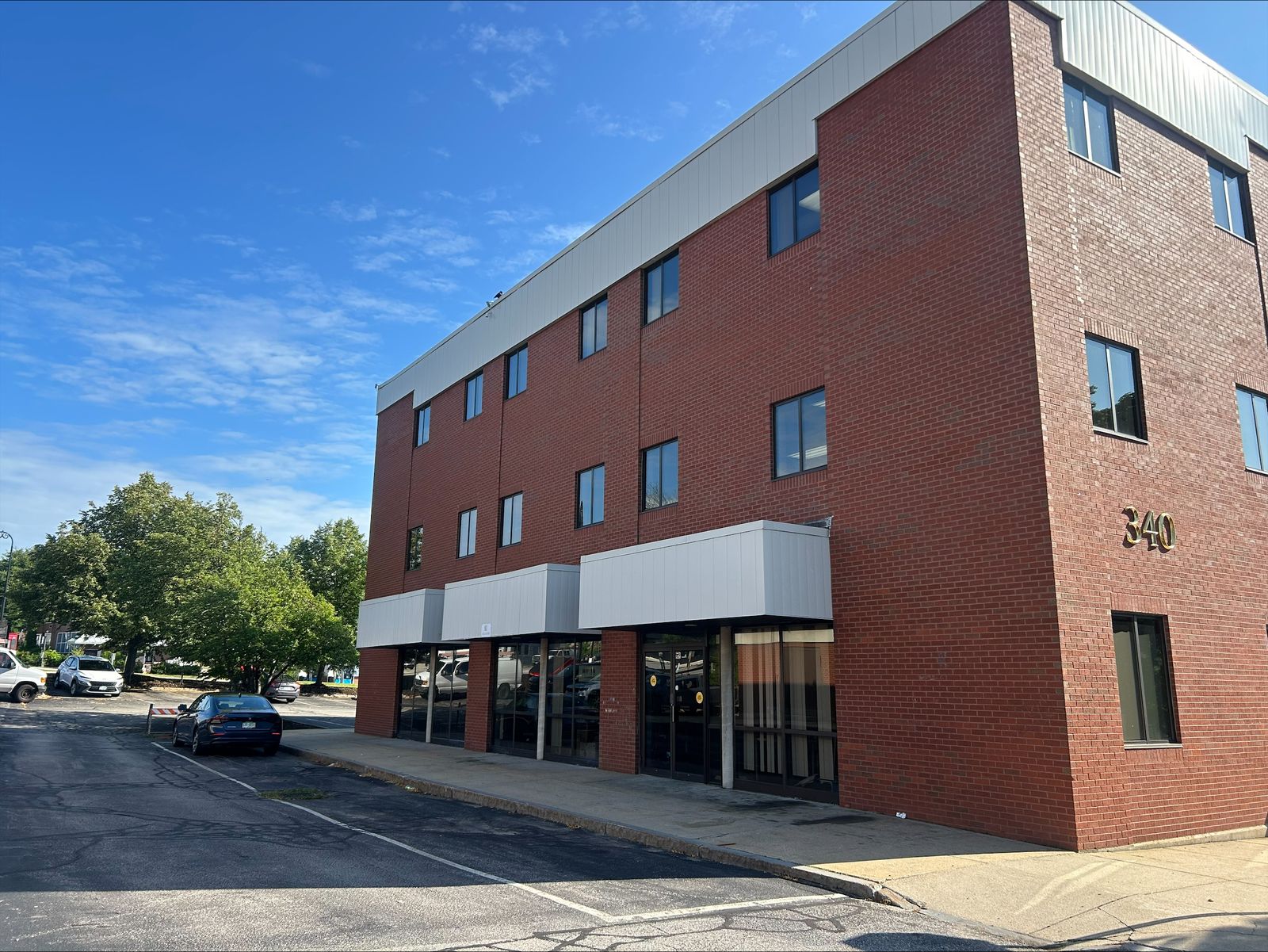 Photo 2 of 340 Granite Street