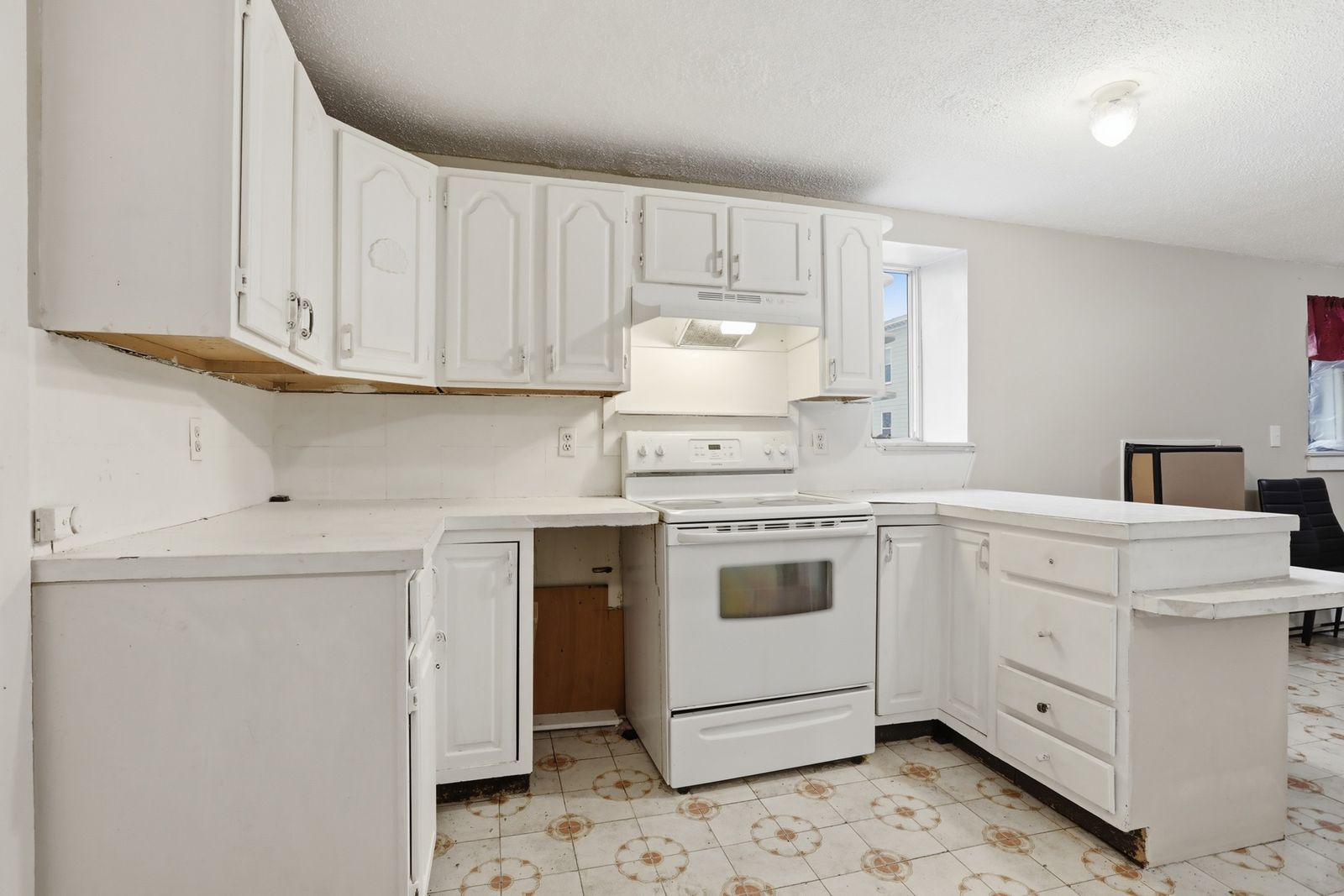Photo 12 of 723 Summer St