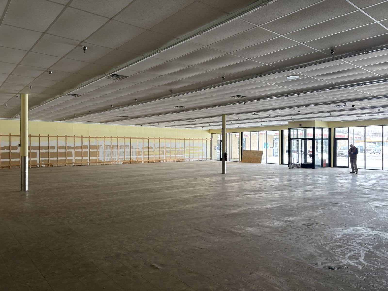 Photo 7 of Central Plaza