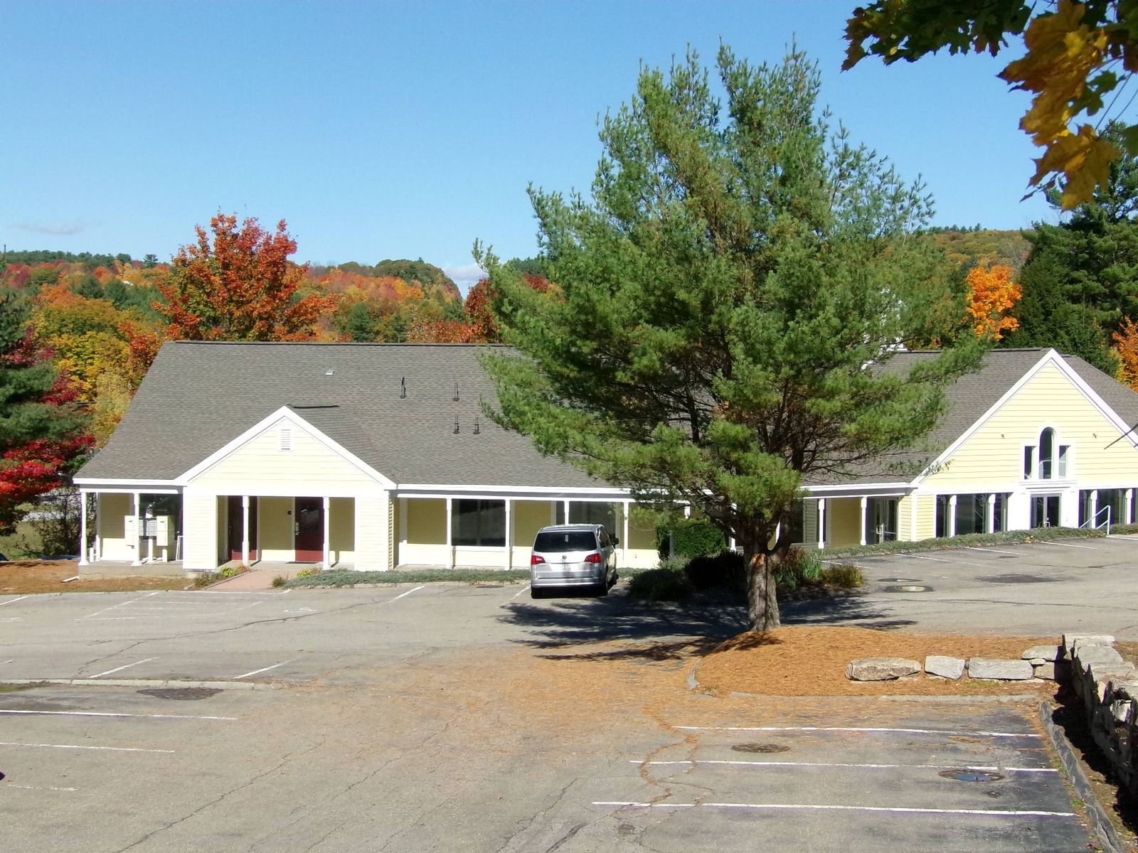 Photo 1 of 401 Gilford Ave, Unit: 122