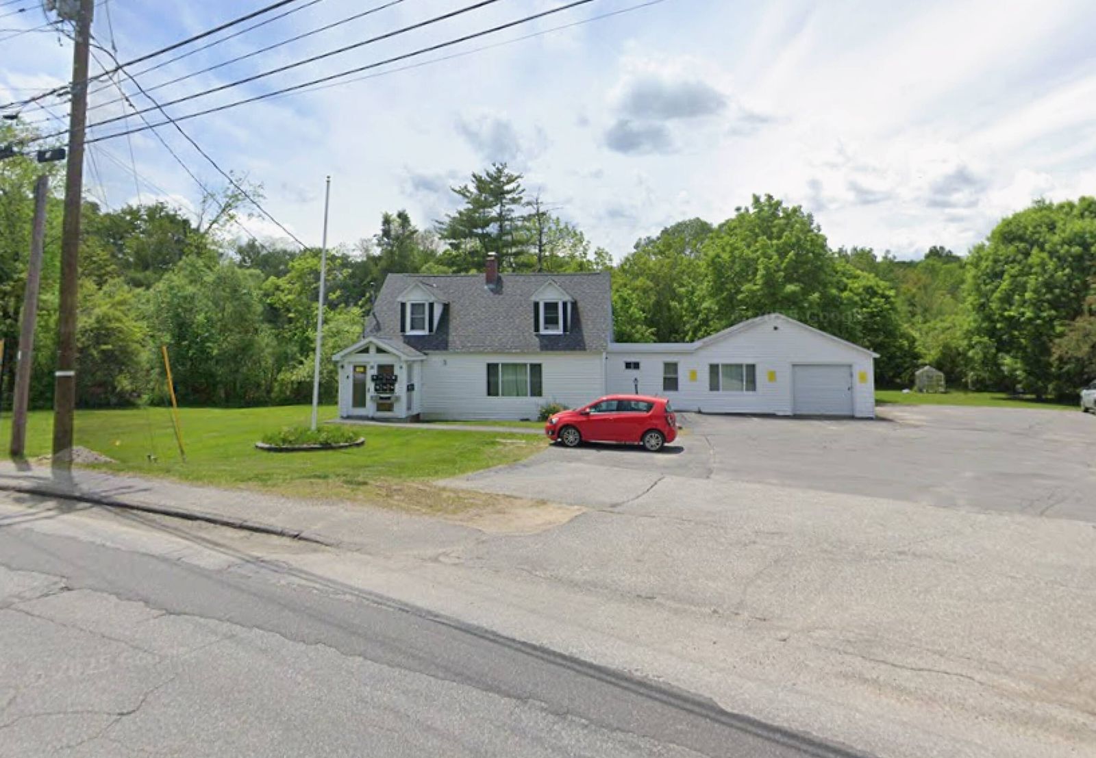 Photo 2 of 28 Meadow Rd