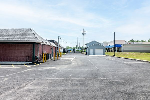 6595 Post Rd