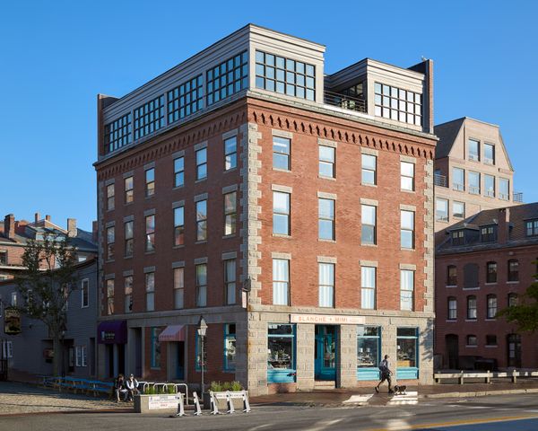 1 Dana Street