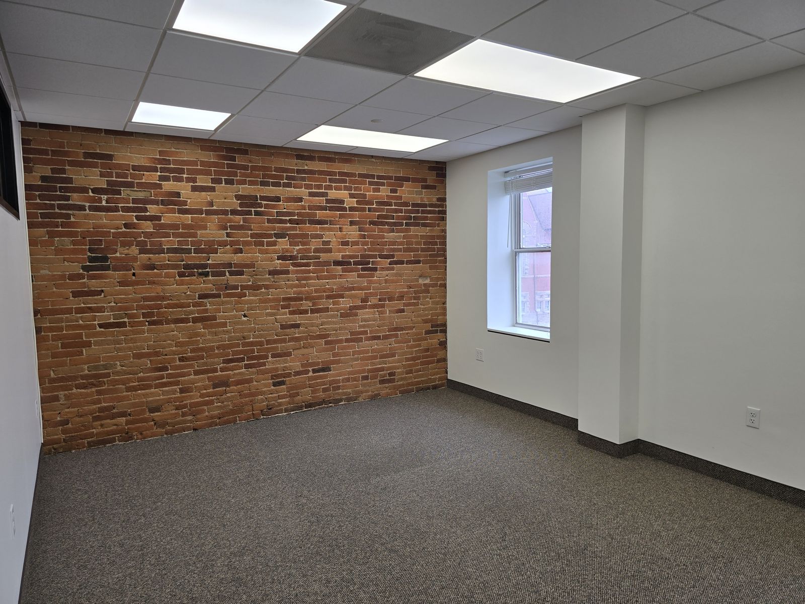 Photo 7 of 7 N Pleasant St, Unit: 200