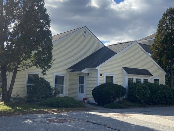 31 Old Nashua Rd
