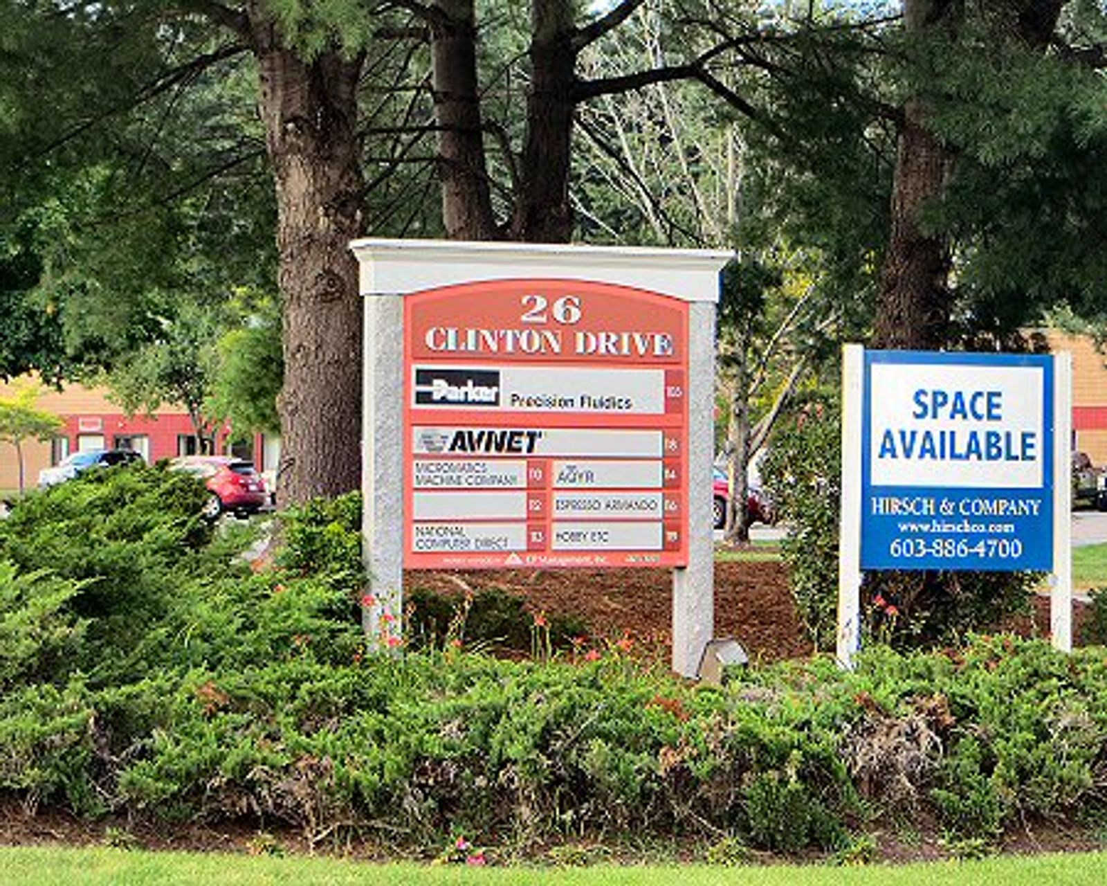 Photo 3 of 26 Clinton Dr